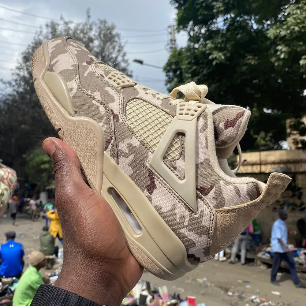 Jordan Air Jordan 4 Retro Desert Camo in Sand / Desert Camo — thumbnail 2