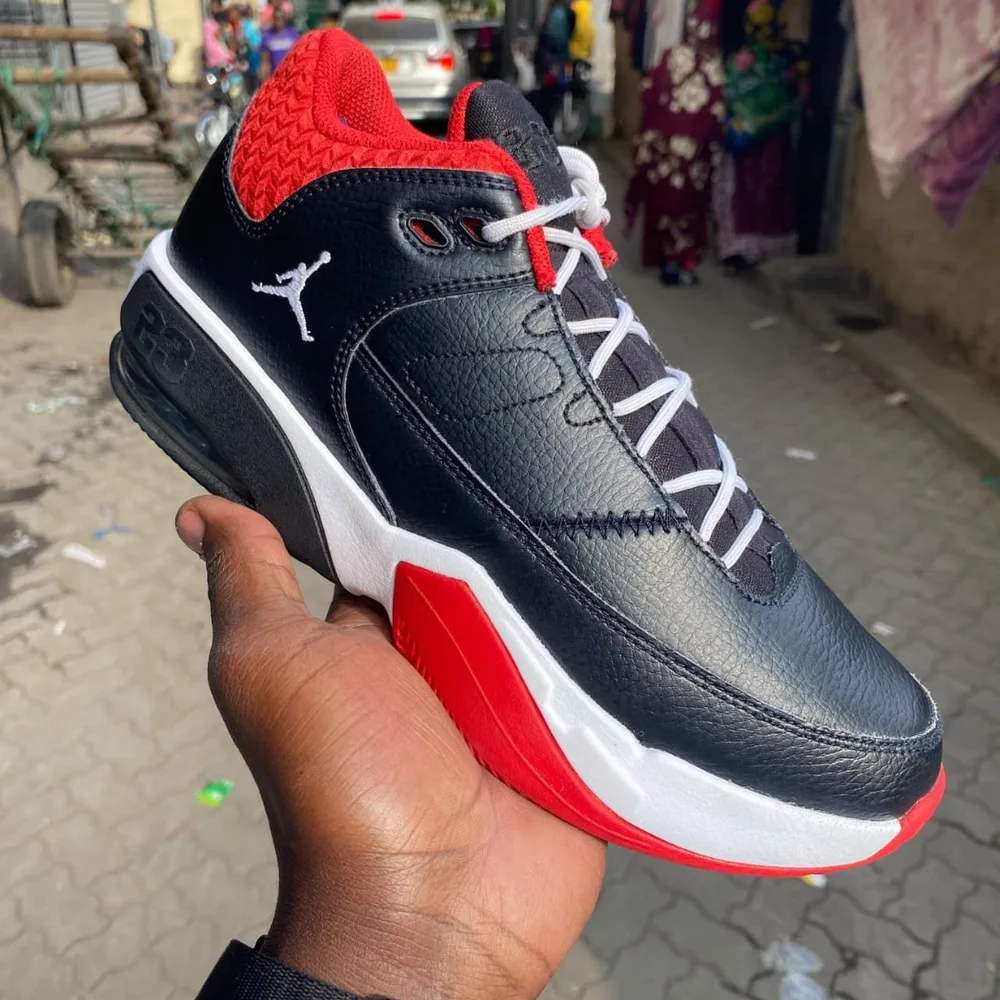 Jordan Jordan Max Aura Black Red — Black / University Red / White