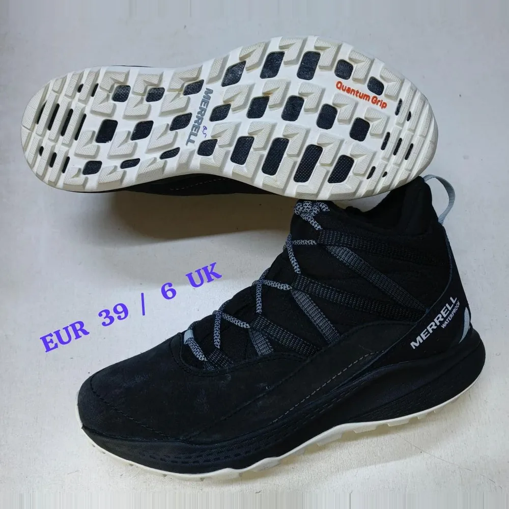 Merrell Merrell Black Suede Mid — Black / White