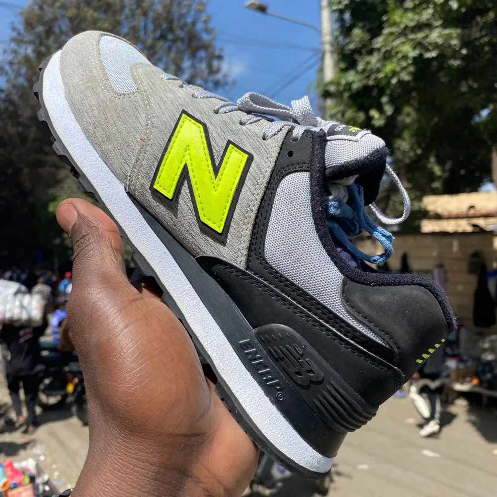 New Balance New Balance 574 Grey Volt — Grey / Black / Volt