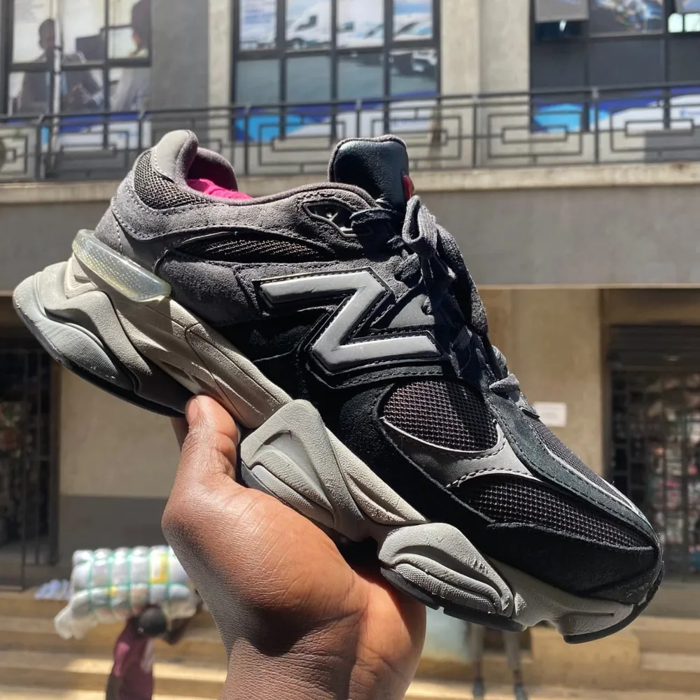 New Balance New Balance 9060 Black Grey — Black / Castlerock Grey