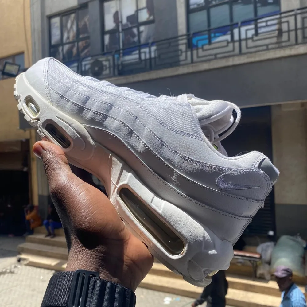 Nike Nike Air Max 95 White Grey — White / Light Grey