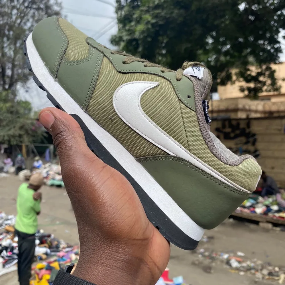 Nike Nike MD Runner Olive — Olive / White / Black