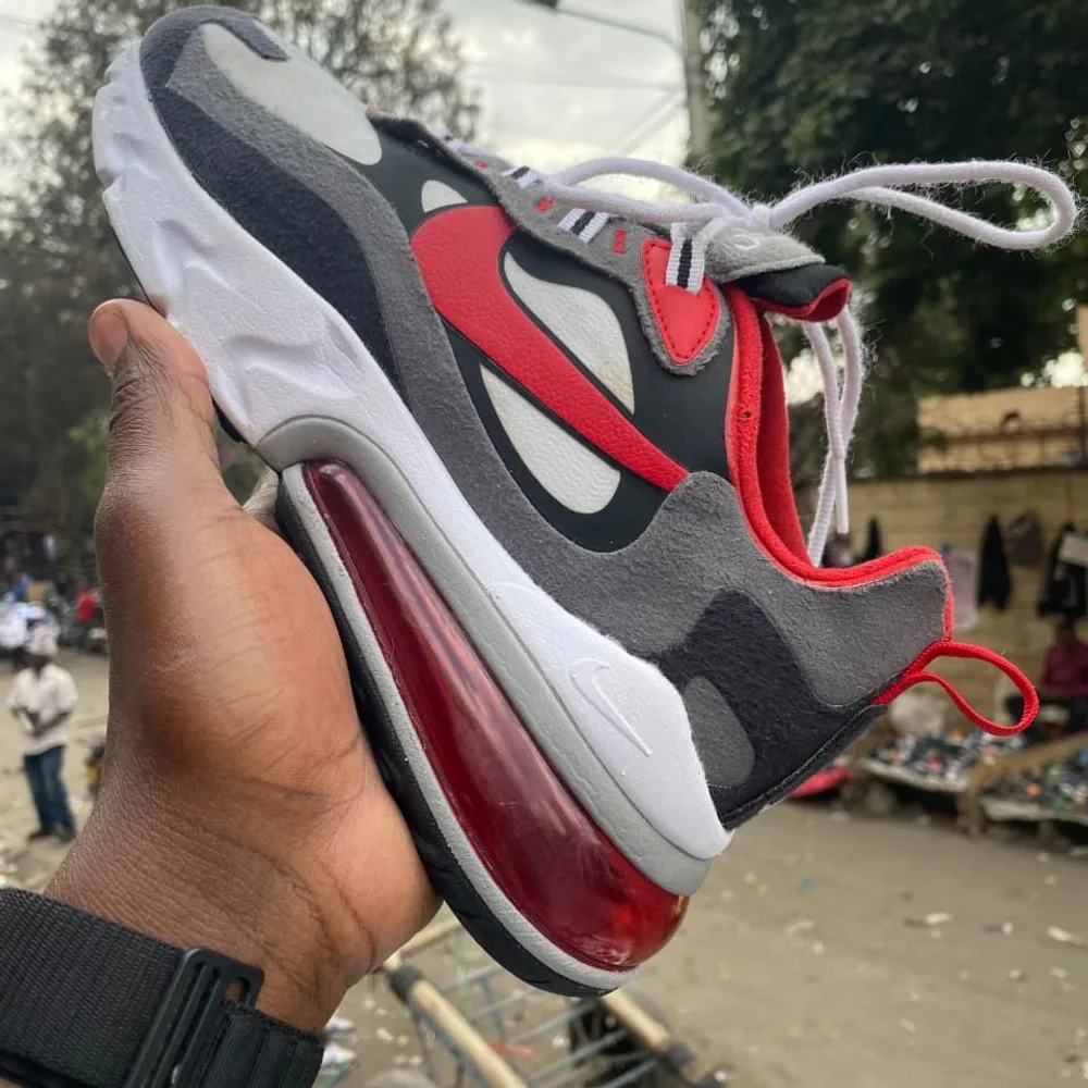 Nike Nike React Grey Red — Grey / White / University Red