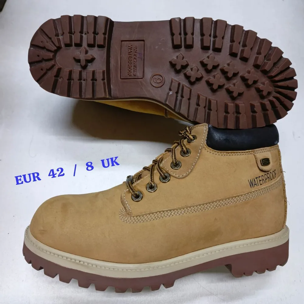 Skechers Skechers Wheat Waterproof Boot in Wheat / Cream — thumbnail 2