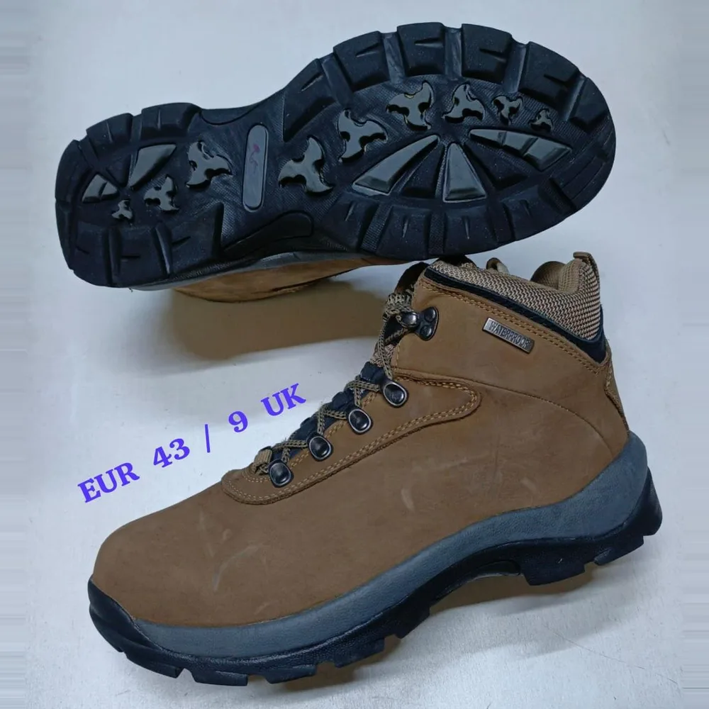Tan Nubuck Waterproof Hiking Boot — Tan / Grey